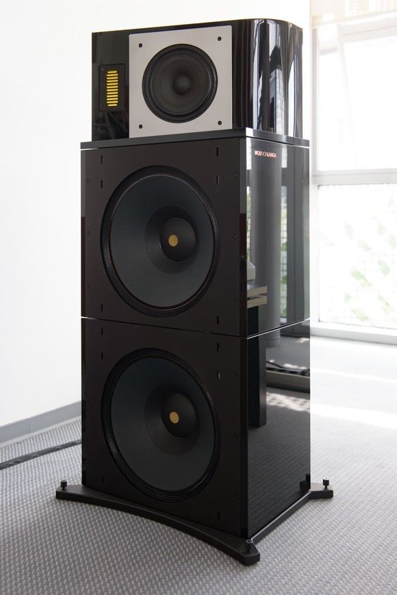 High End тонколони Wolf von Langa Chicago - Sofia Audio Center