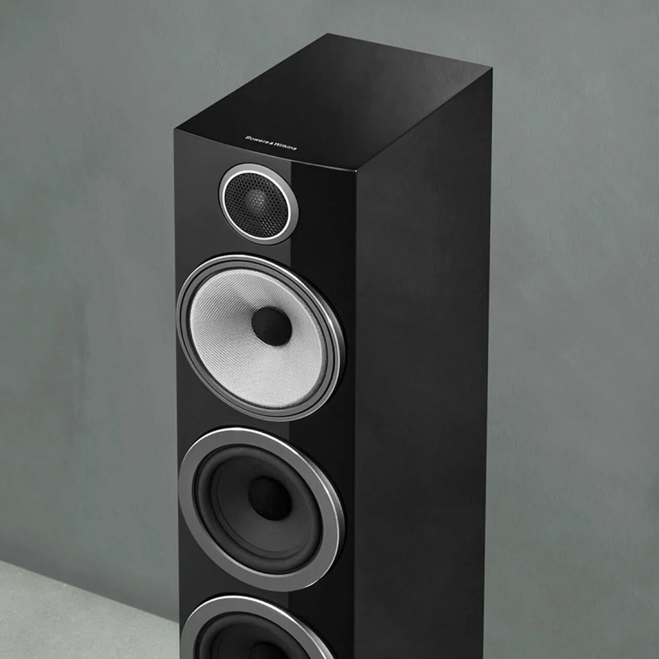 Подовостоящи тонколони B&amp;W 704 S3 - Sofia Audio Center